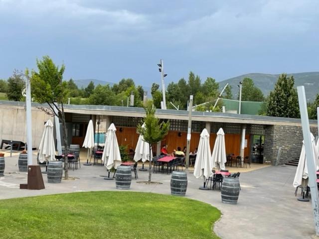 Chalet Adosado Entero, Bbq Y Piscina Comunitaria ซาบิญานิโก ภายนอก รูปภาพ